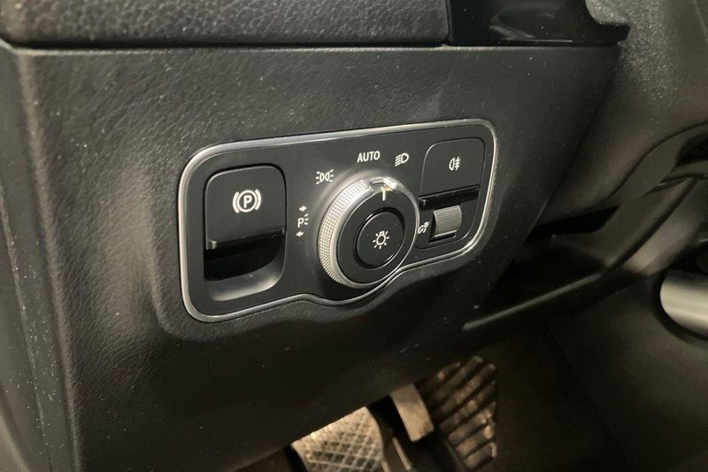 Mercedes GLA250 bild 27