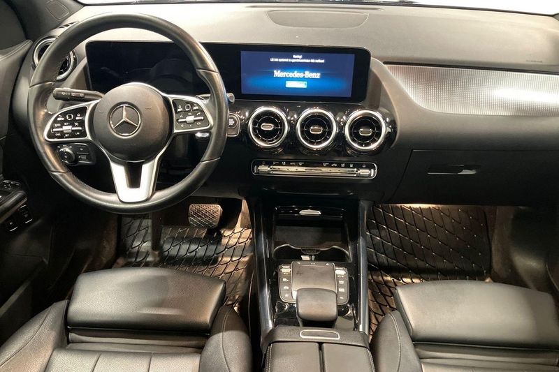 Mercedes GLA250 bild 11