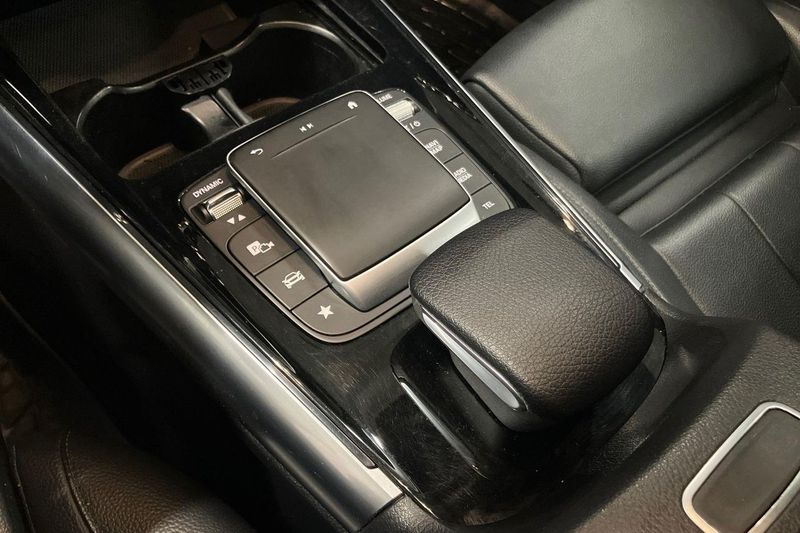 Mercedes GLA250 bild 28