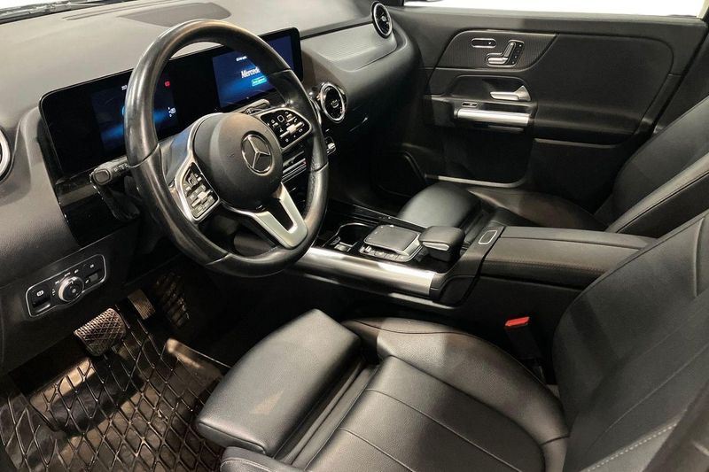Mercedes GLA250 bild 15