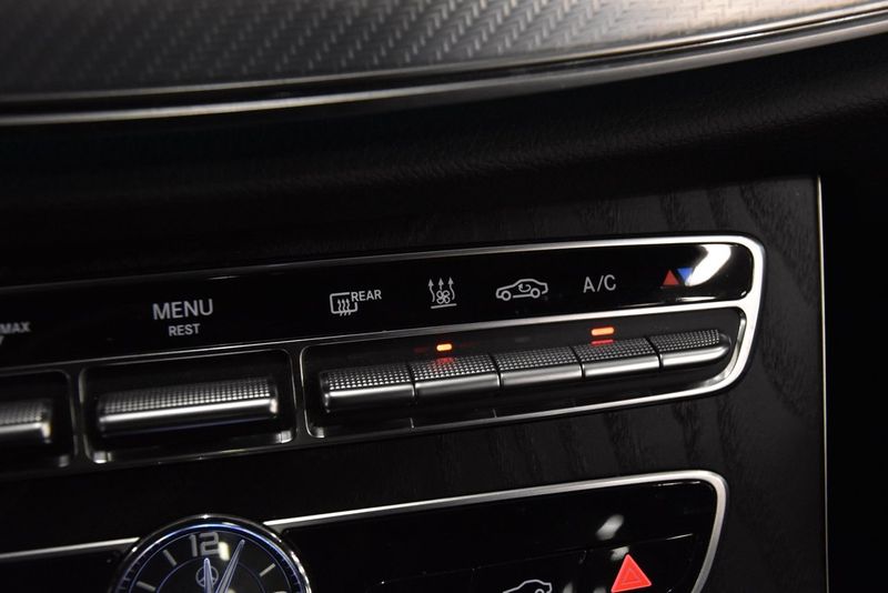 Mercedes E220 bild 16