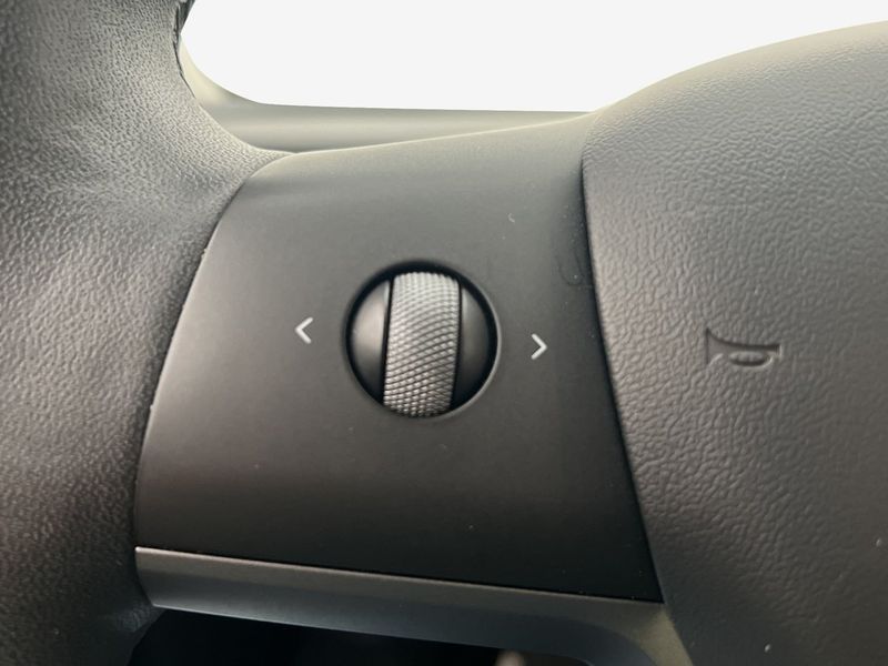 Tesla Model 3 bild 16