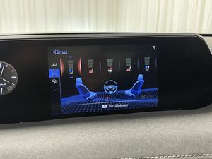 Lexus UX bild 14