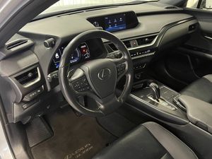 Lexus UX bild 7
