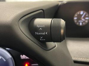Lexus UX bild 18
