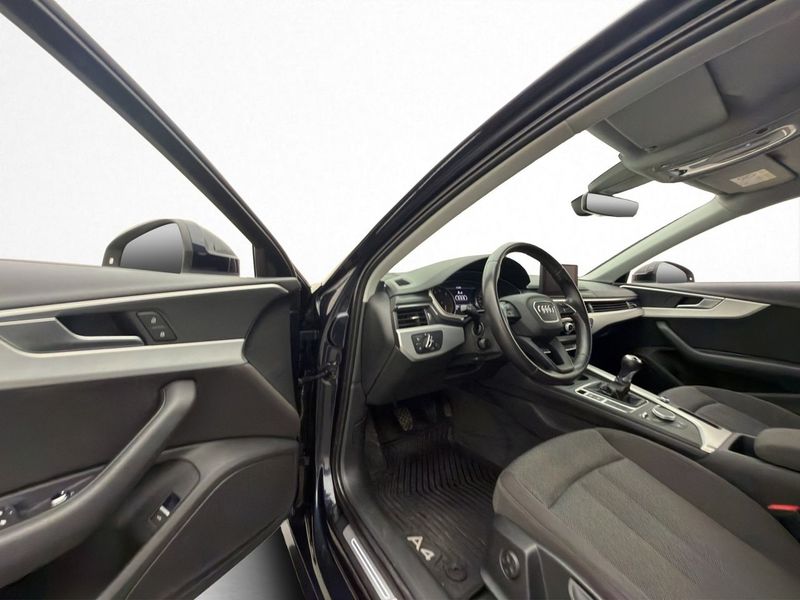 Audi A4 bild 10