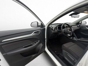 MG ZS EV bild 11