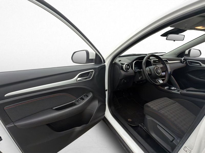 MG ZS EV bild 11