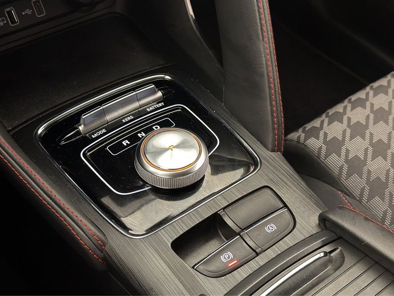 MG ZS EV bild 23