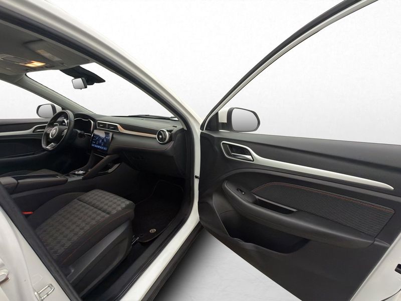 MG ZS EV bild 24