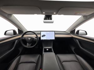 Tesla Model Y bild 14