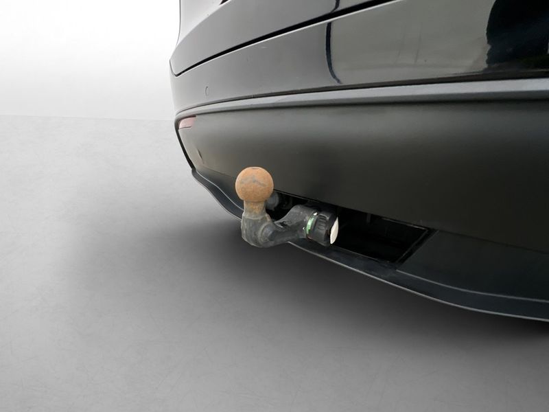 Tesla Model Y bild 11