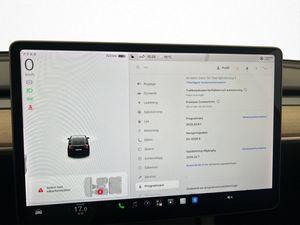 Tesla Model Y bild 24