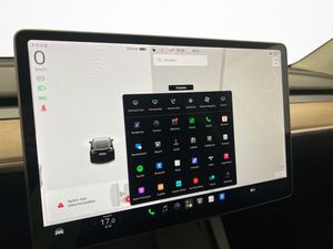 Tesla Model Y bild 23