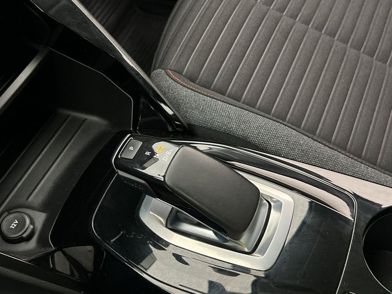Peugeot e-208 bild 24