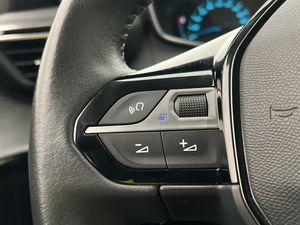 Peugeot e-208 bild 15