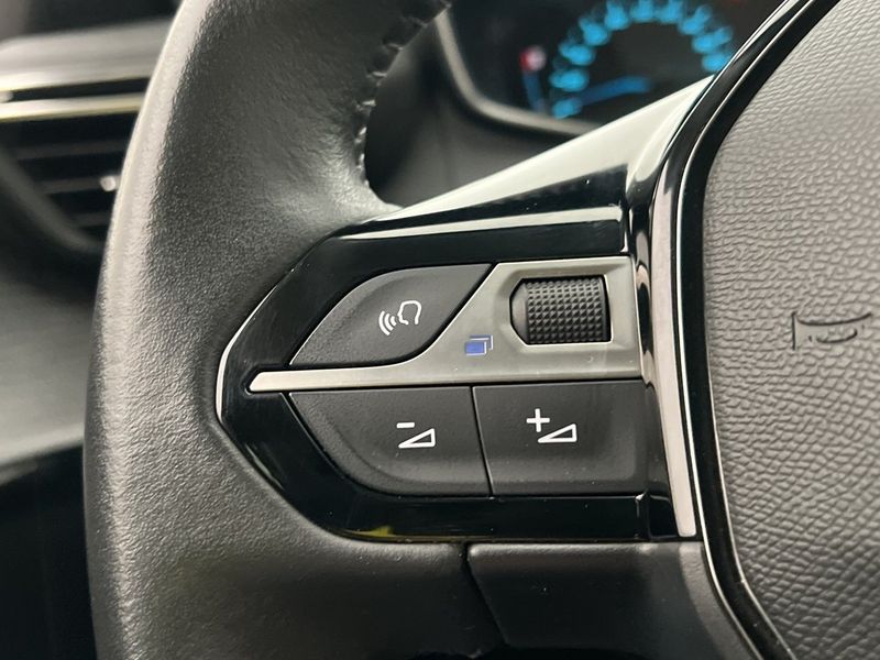 Peugeot e-208 bild 15