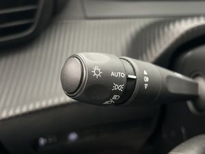 Peugeot e-208 bild 16