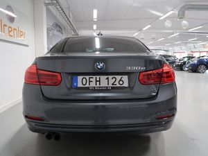 BMW 330 bild 7