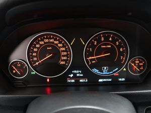 BMW 330 bild 22