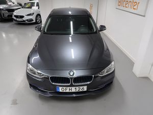 BMW 330 bild 11