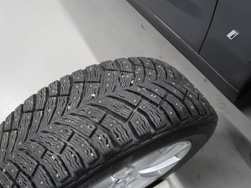 BMW 330 bild 14