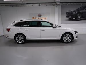 Skoda Superb bild 4