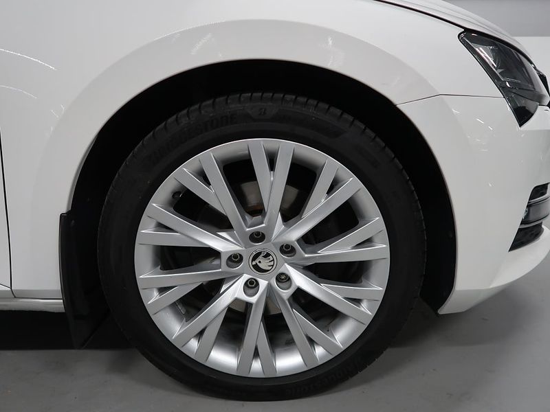 Skoda Superb bild 11