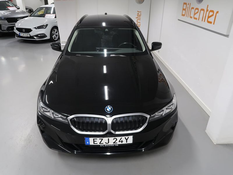 BMW 330 bild 11