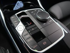 BMW 330 bild 31