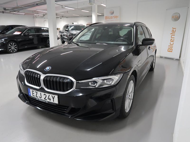 BMW 330 bild 9