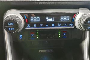 Toyota RAV4 bild 24
