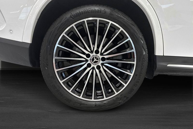 Mercedes GLC300 bild 7