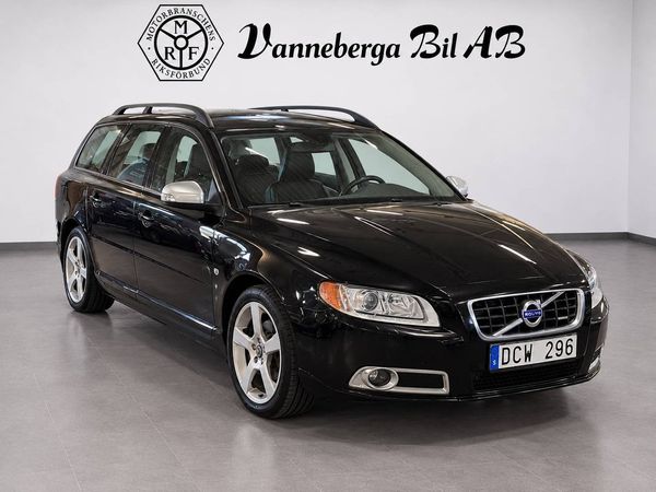 Volvo V70 T4 R-Design Euro 5 En ägare - 2011