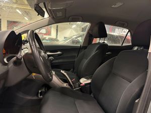 Toyota Auris bild 11