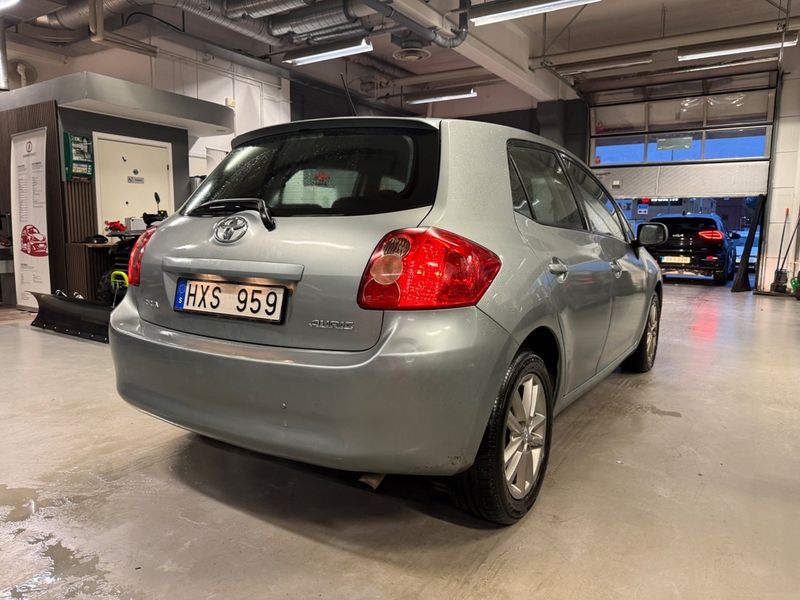 Toyota Auris bild 5