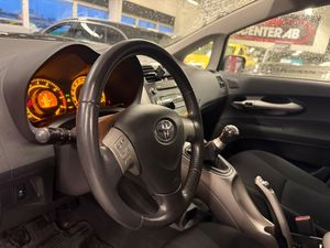 Toyota Auris bild 9