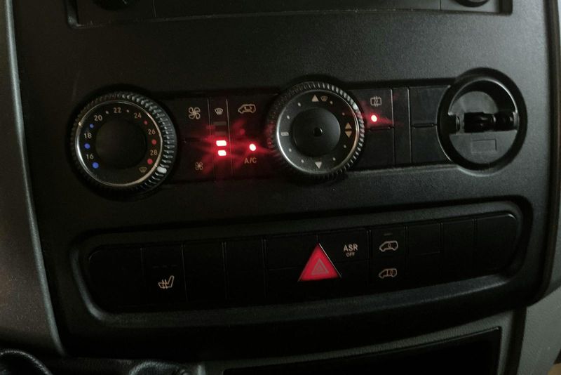 Mercedes Sprinter bild 14