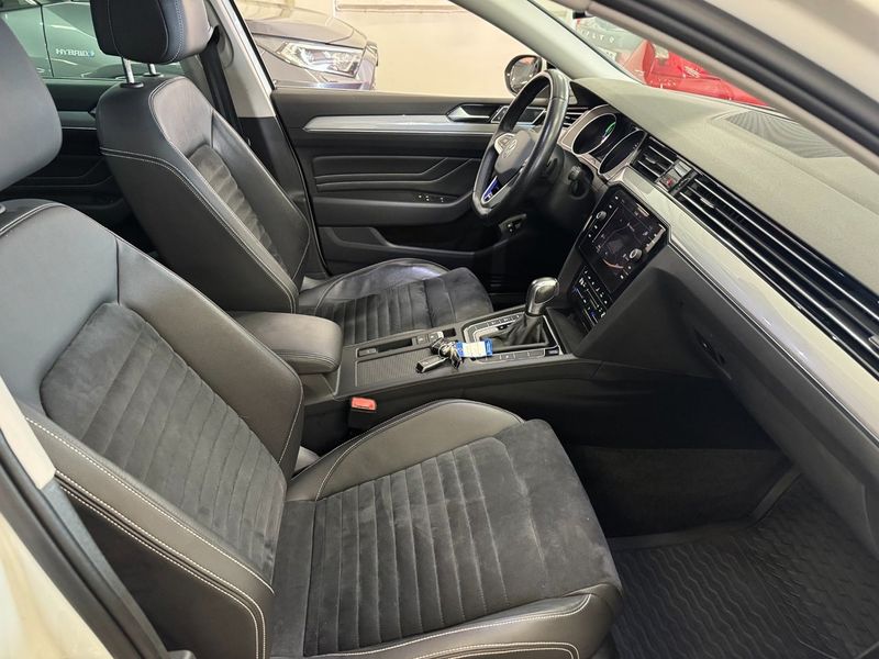 Volkswagen Passat bild 17