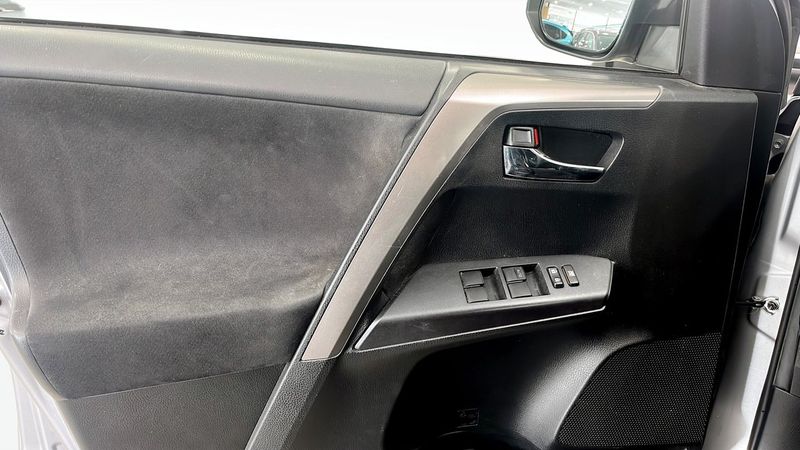 Toyota RAV4 bild 11