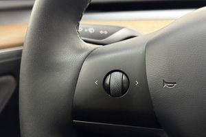 Tesla Model Y bild 20