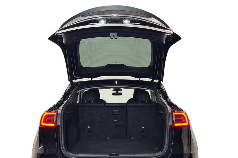 Tesla Model Y bild 35