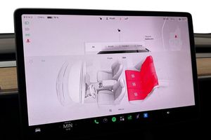Tesla Model Y bild 32