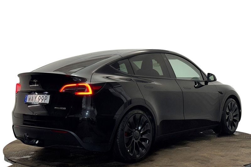 Tesla Model Y bild 6