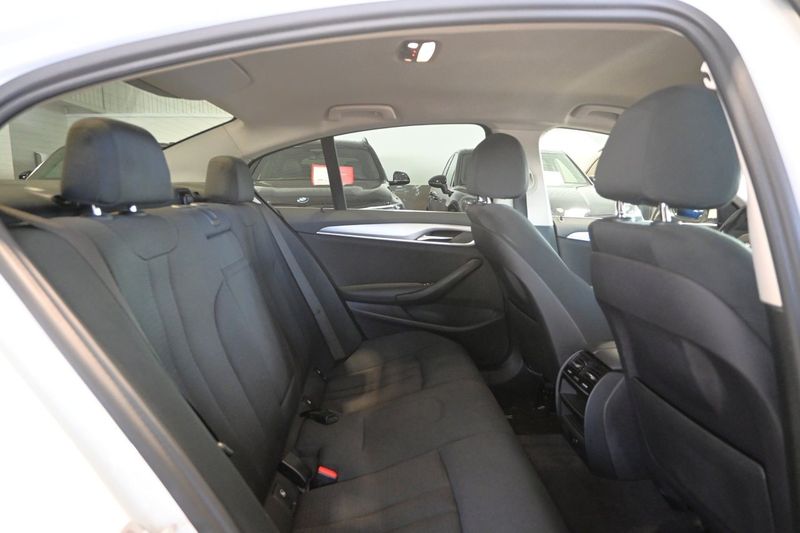 BMW 520 bild 15