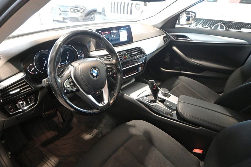 BMW 520 bild 8