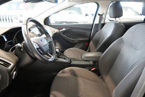 Ford Focus bild 8
