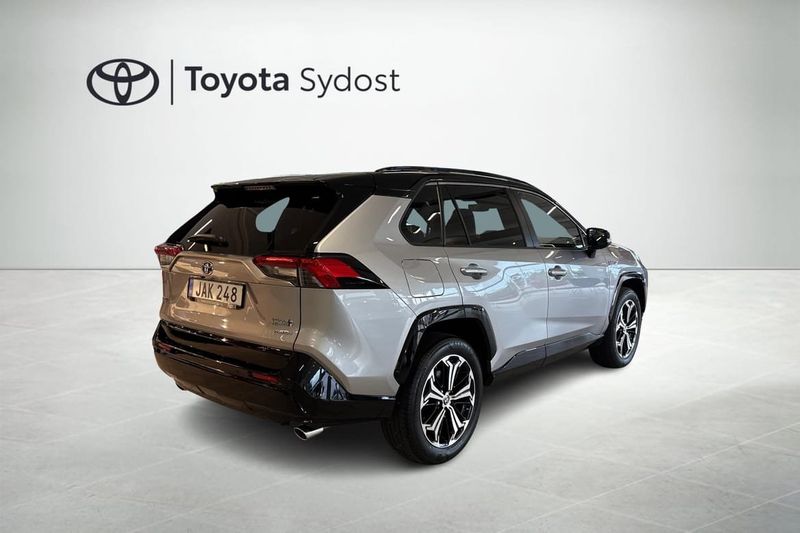Toyota RAV4 bild 2