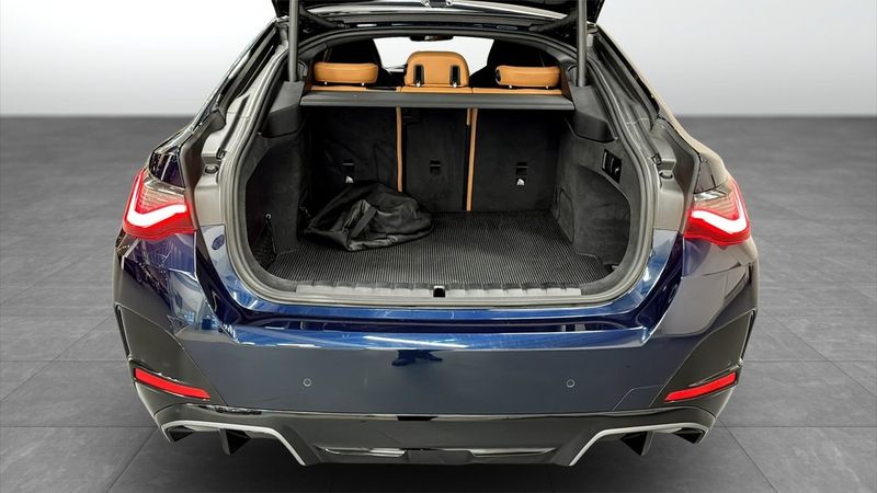BMW i4 bild 10