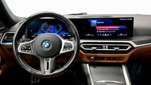 BMW i4 bild 4